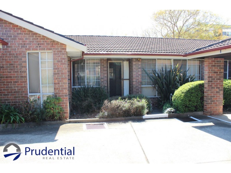 6/40-42 Warby Street, Campbelltown NSW 2560