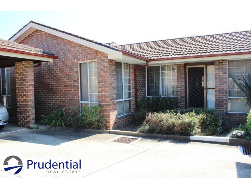 6/40-42 Warby Street, Campbelltown NSW 2560
