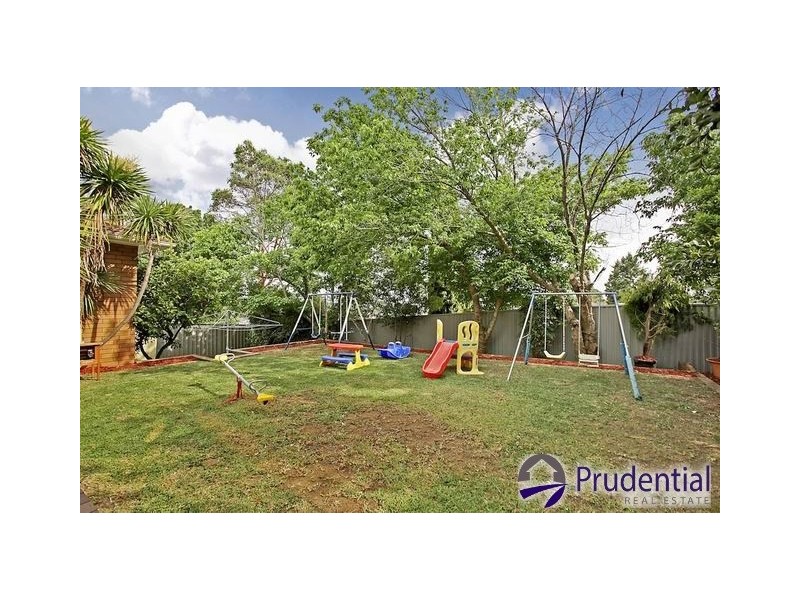 20 Athel Tree Crescent, Bradbury NSW 2560