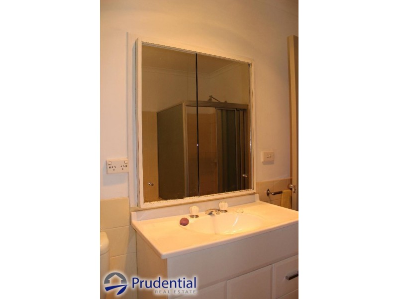 10 Peggotty Avenue, Ambarvale NSW 2560