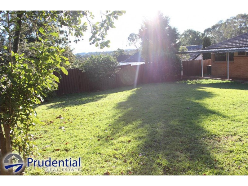 10 Peggotty Avenue, Ambarvale NSW 2560