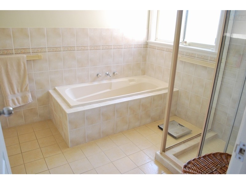 Glen Alpine NSW 2560