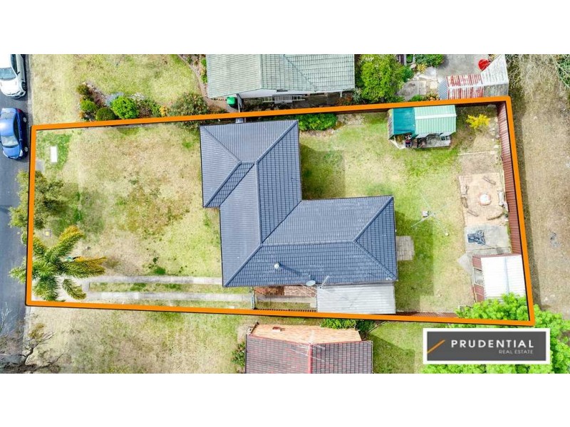 76 Carrington Circuit, Leumeah NSW 2560