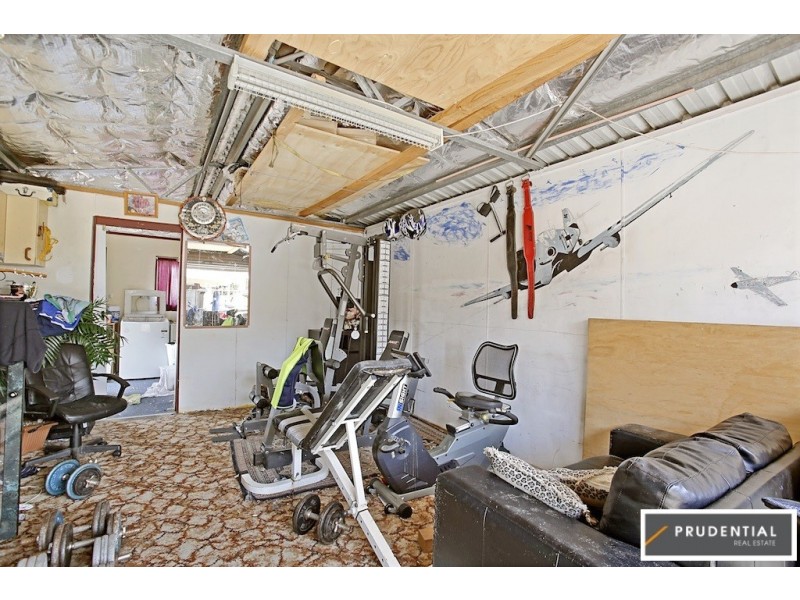 21 Donalbain Circuit, Rosemeadow NSW 2560