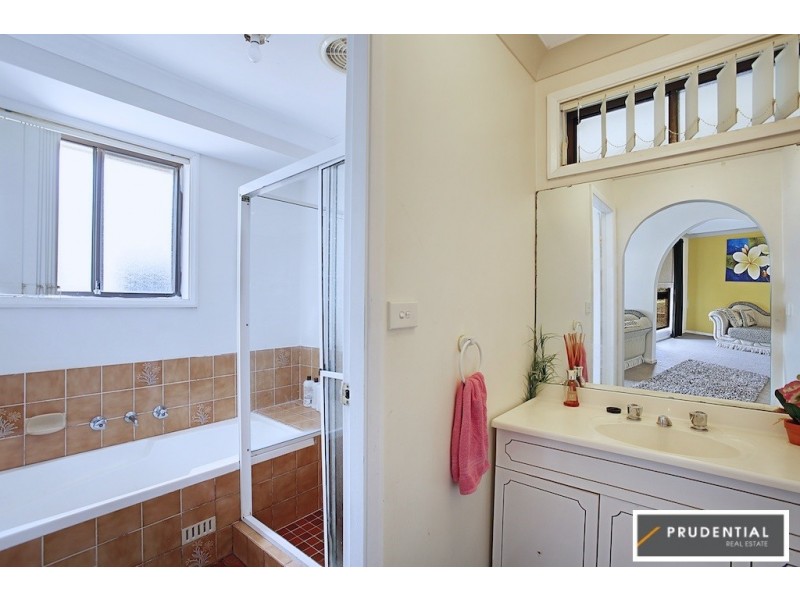 21 Donalbain Circuit, Rosemeadow NSW 2560