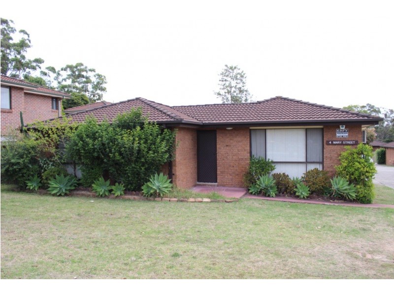 1/4 Mary Street, Macquarie Fields NSW 2564