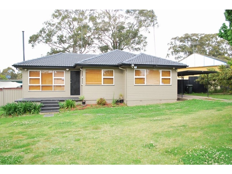 Bradbury NSW 2560