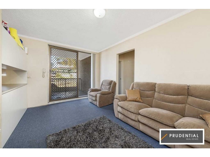 3/5 Hoddle Avenue, Bradbury NSW 2560