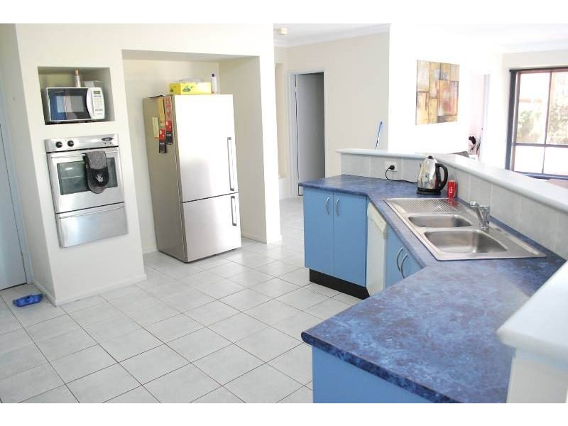 60 Glen Alpine Drive, Glen Alpine NSW 2560