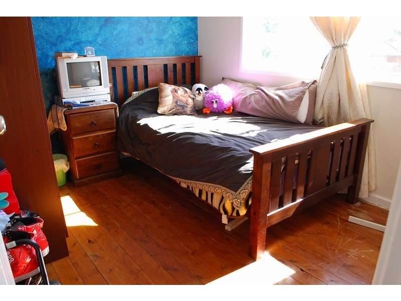 20 Loddon Crescent, Campbelltown NSW 2560