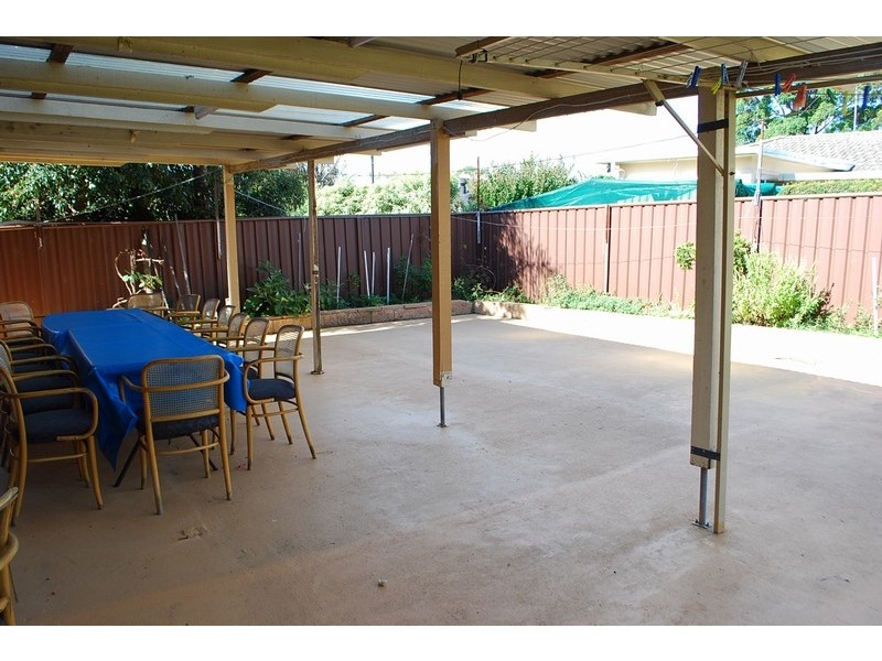 20 Loddon Crescent, Campbelltown NSW 2560