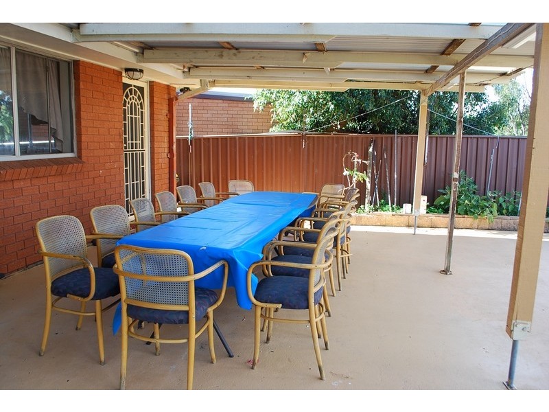 20 Loddon Crescent, Campbelltown NSW 2560