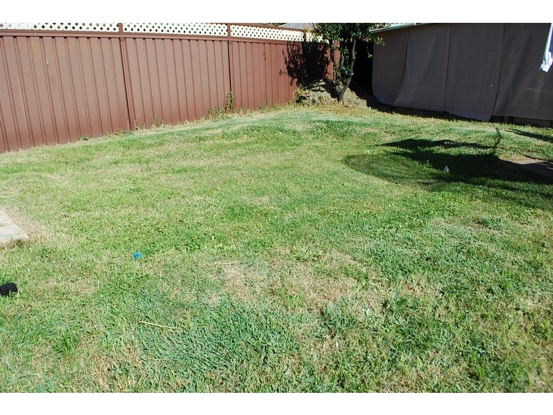 20 Loddon Crescent, Campbelltown NSW 2560