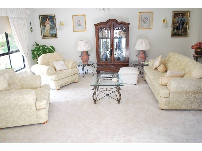 Glen Alpine NSW 2560