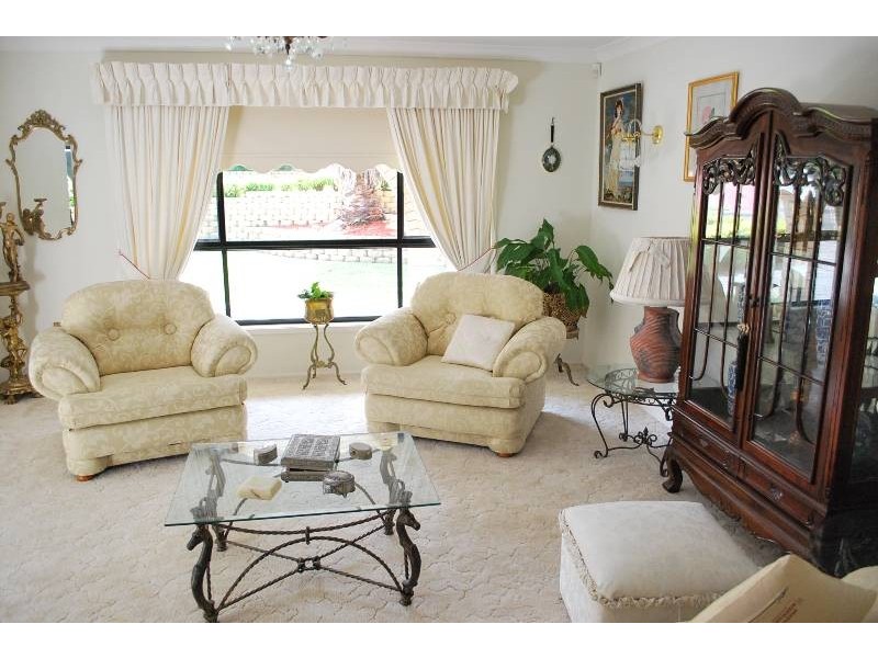 Glen Alpine NSW 2560