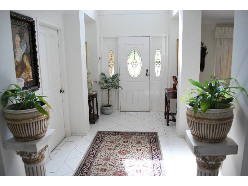 Glen Alpine NSW 2560