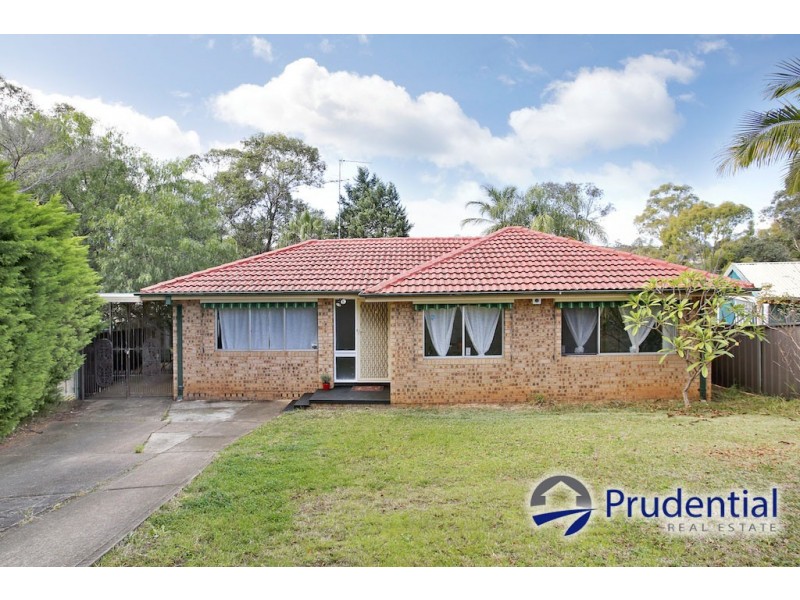39 Lillyvicks Crescent, Ambarvale NSW 2560