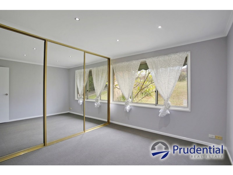 39 Lillyvicks Crescent, Ambarvale NSW 2560