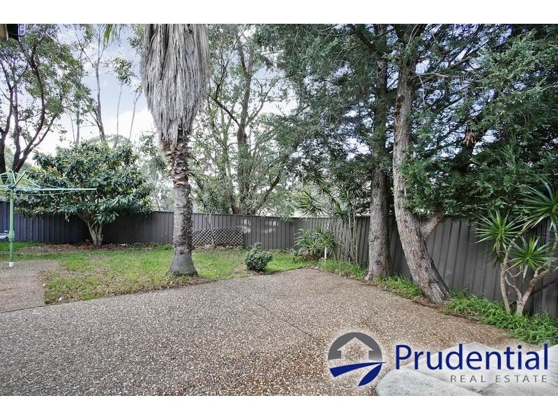 39 Lillyvicks Crescent, Ambarvale NSW 2560