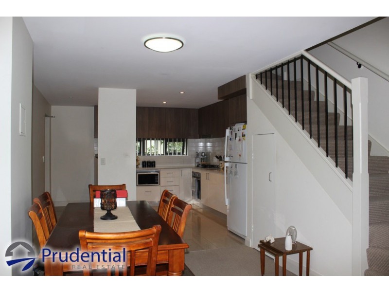 22C/541 Pembroke Road, Leumeah NSW 2560