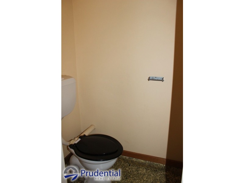 2 College Road, Campbelltown NSW 2560