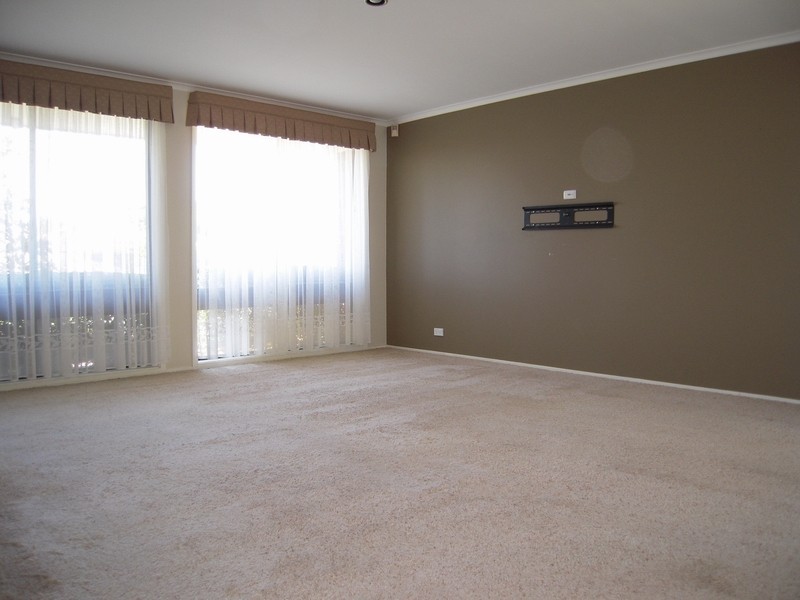 55 Debenham Ave, Leumeah NSW 2560