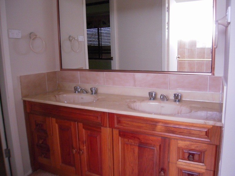 55 Debenham Ave, Leumeah NSW 2560