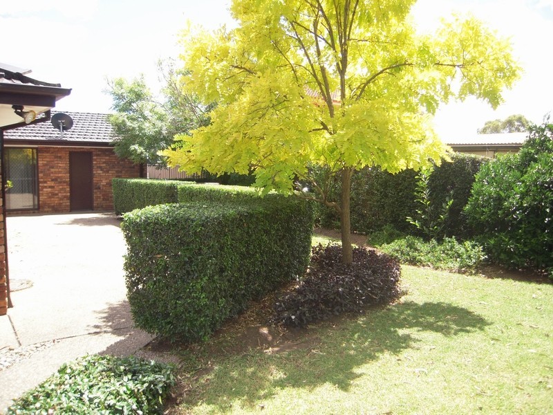 55 Debenham Ave, Leumeah NSW 2560