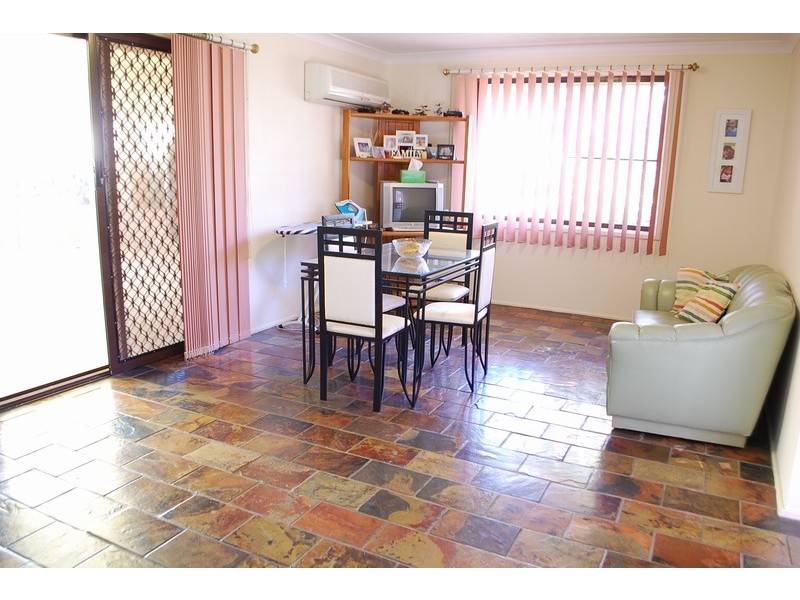 12 Marsanne Place, Eschol Park NSW 2558