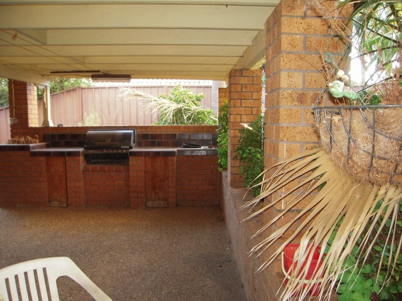 12 Marsanne Place, Eschol Park NSW 2558