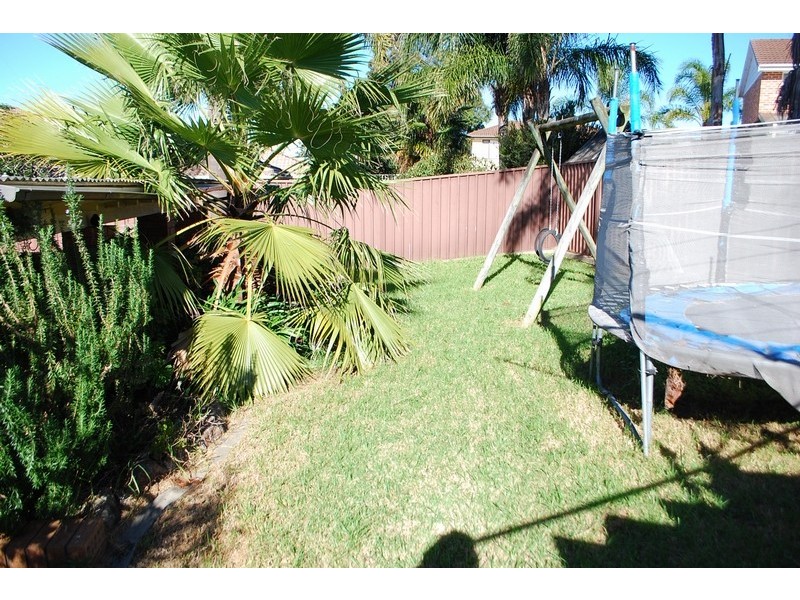 12 Marsanne Place, Eschol Park NSW 2558