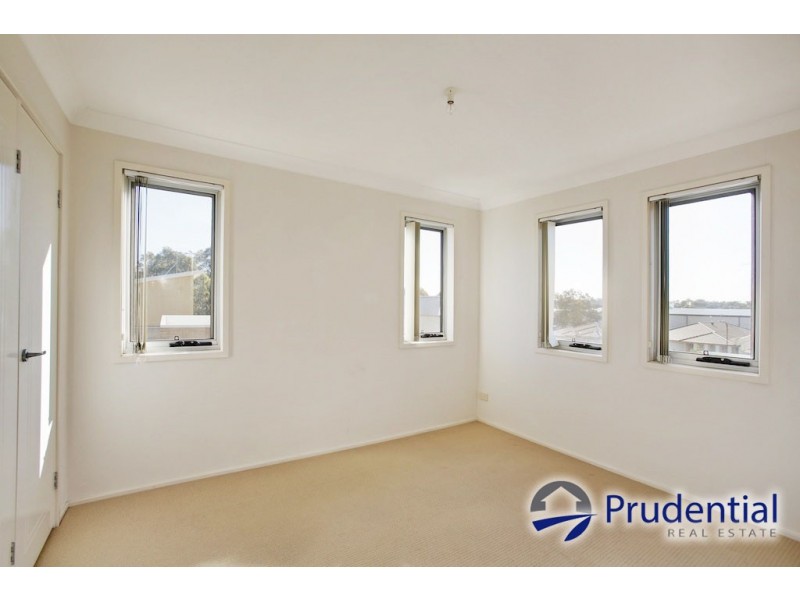 24 St Simon Close, Blair Athol NSW 2560