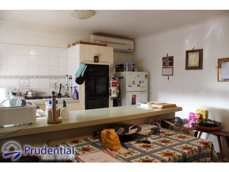 1 Bianca Place, Rosemeadow NSW 2560