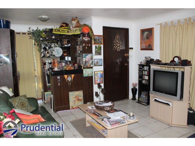 1 Bianca Place, Rosemeadow NSW 2560