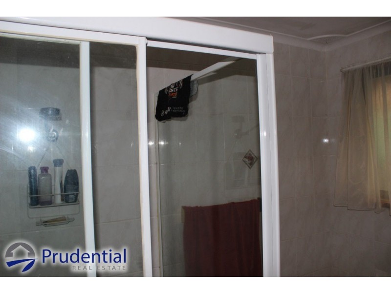 1 Bianca Place, Rosemeadow NSW 2560