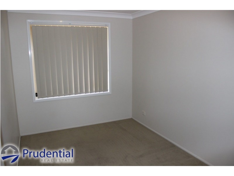 21 Gadshill Place, Rosemeadow NSW 2560