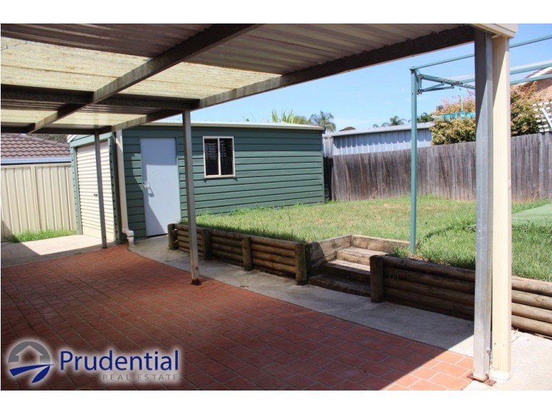 21 Gadshill Place, Rosemeadow NSW 2560