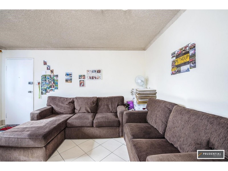 4/98 Dumaresq Street, Campbelltown NSW 2560
