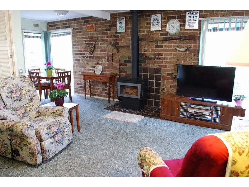 61 Fern Avenue, Bradbury NSW 2560