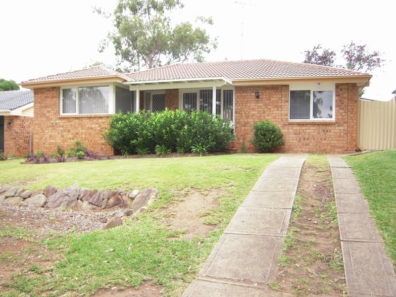 Bradbury NSW 2560