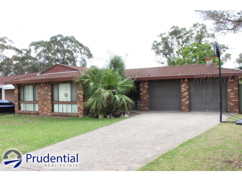 15 Nelson Street, Minto NSW 2566