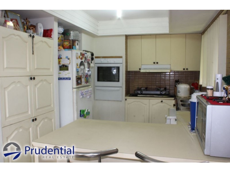 15 Nelson Street, Minto NSW 2566