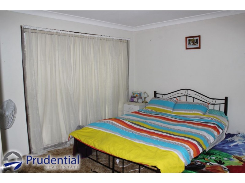 15 Nelson Street, Minto NSW 2566