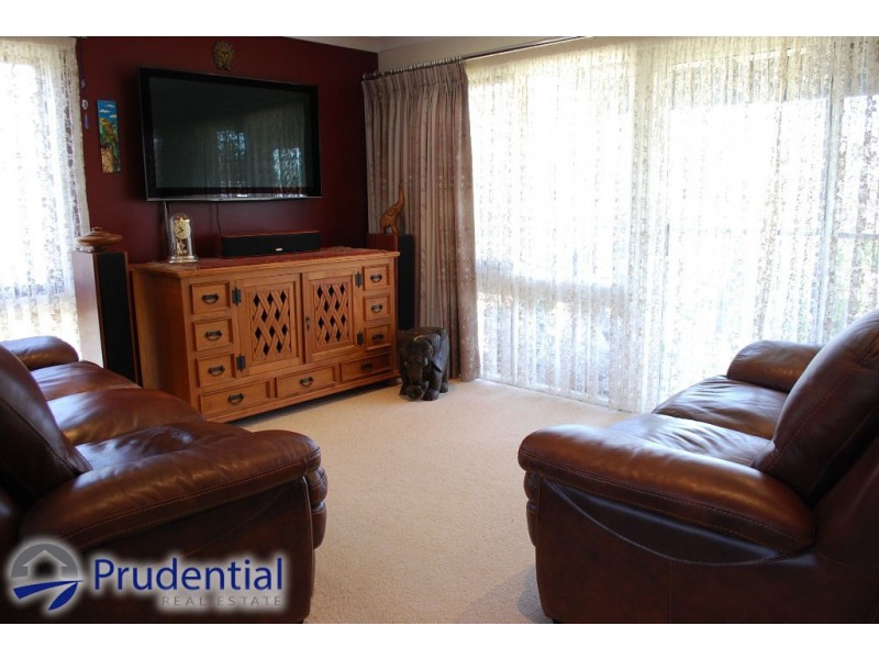 8 Austin Avenue, Campbelltown NSW 2560