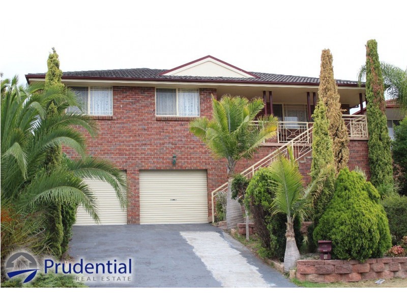 9 Cawdor Place, Rosemeadow NSW 2560