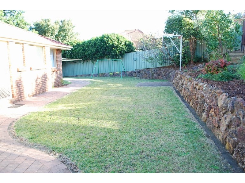 8 Calmar Close, Glen Alpine NSW 2560
