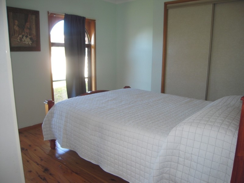 16 Siddeley Place, Raby NSW 2566
