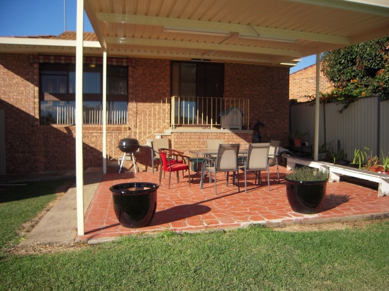 16 Siddeley Place, Raby NSW 2566