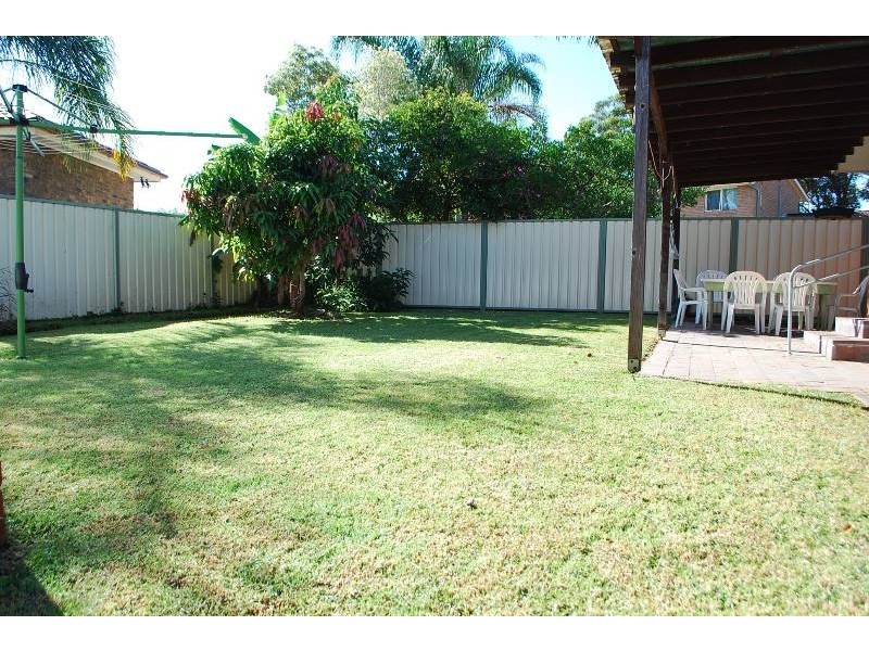 Ruse NSW 2560
