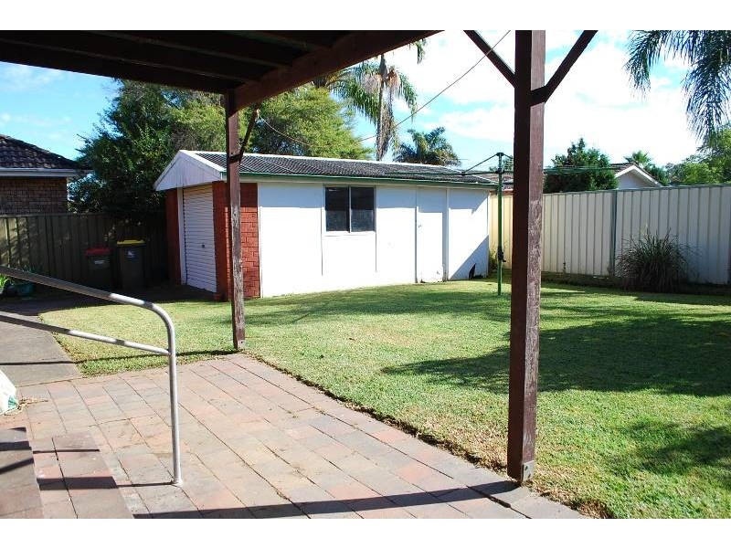 Ruse NSW 2560